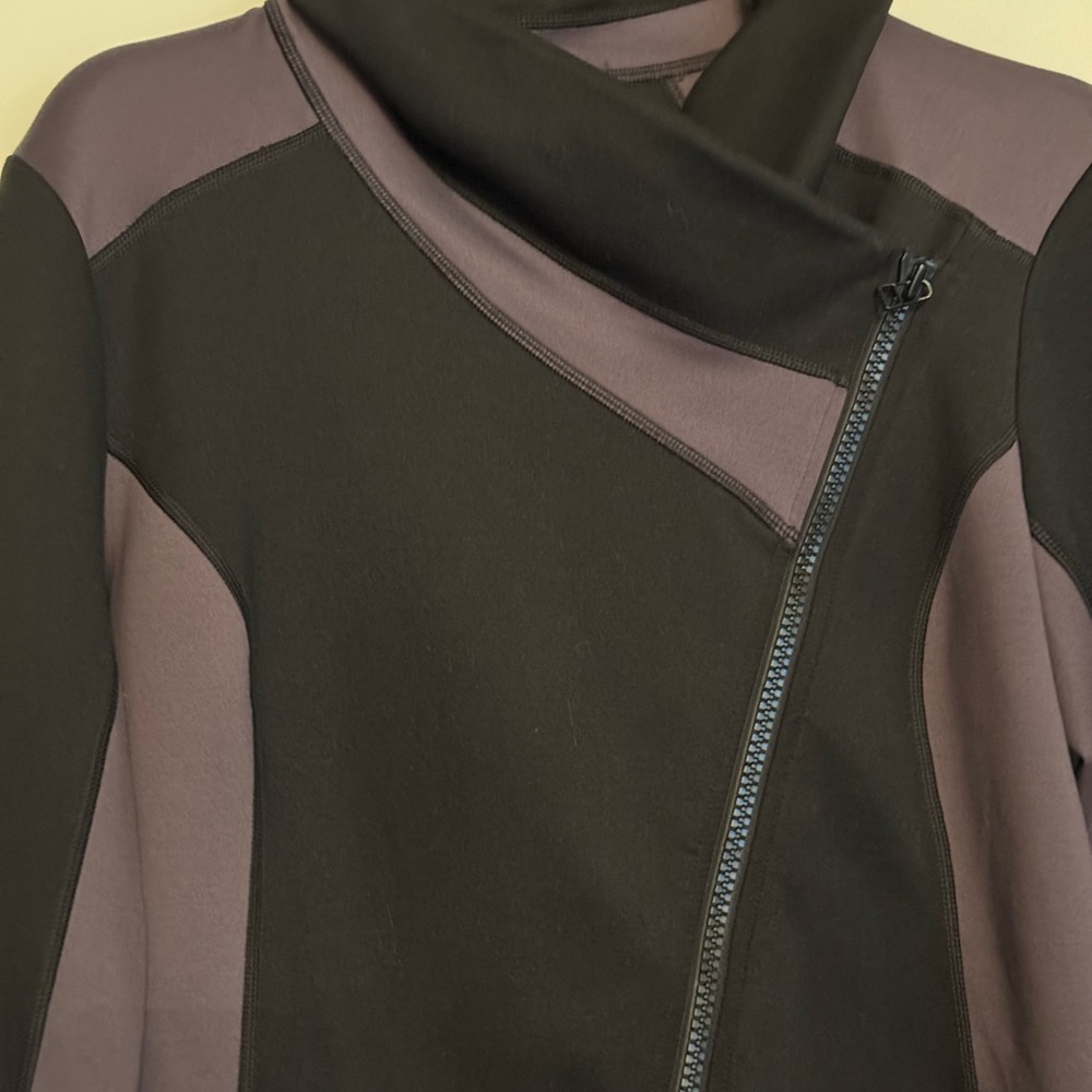 CABI athleisure asymmetric zip jacket
